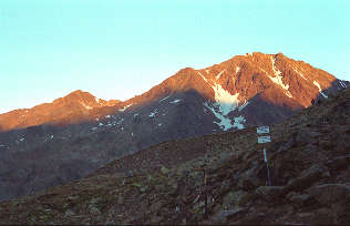 Aufbruch zur Wildspitze im Morgengrauen