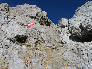 Wegmarkierung an der Bachofenspitze [Zum Vergrößern anklicken]