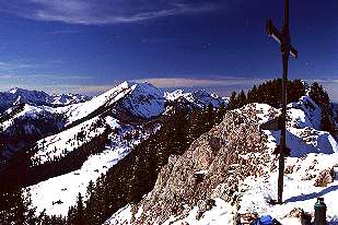 Brünnsteingipfel mit Traithen [Zum Vergrößern anklicken]