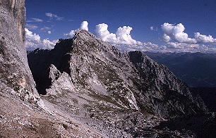 Hochnissel, Steinkarlspitze und Rotwandlspitze (8.9.02) [Zum Vergrößern anklicken]