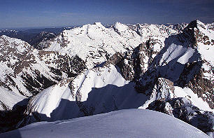 Vogelkarspitze und Östliche Karwendelspitze von der Pleisenspitze [Zum Vergrößern anklicken]