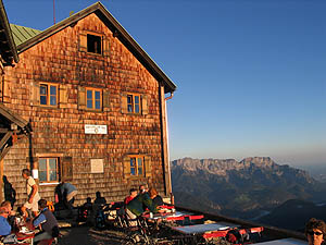 Purtschellerhaus [Zum Vergrößern anklicken]