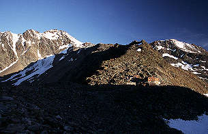 Similaunhütte am Niederjoch [Zum Vergrößern anklicken]