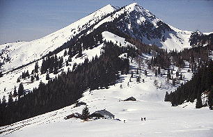 Steilner Grat mit Steilner Joch und Unterberger Joch von der Himmelmoosalm [Zum Vergrößern anklicken]