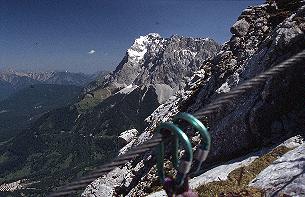 Zugspitzmassiv von der Tajakante [Zum Vergrößern anklicken]