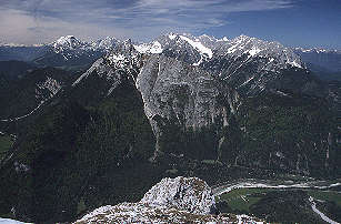 Wetterstein von der Brunnsteinspitze [Zum Vergrern anklicken]