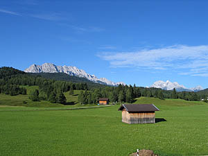 Wetterstein vom Zug [Zum Vergrößern anklicken]