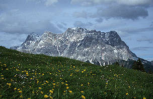 Zugspitzmassiv von der Tuftlalm [Zum Vergrößern anklicken]