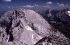 Oestliche_Karwendelspitze_von_Westen_HQ.jpg